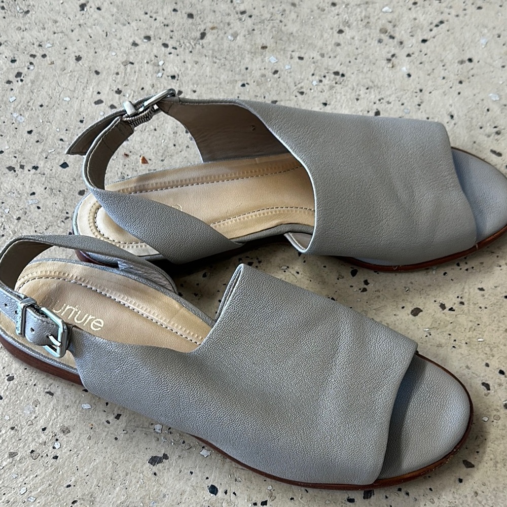 Nurture by Lamaze Women's Elegant Gray Sandals